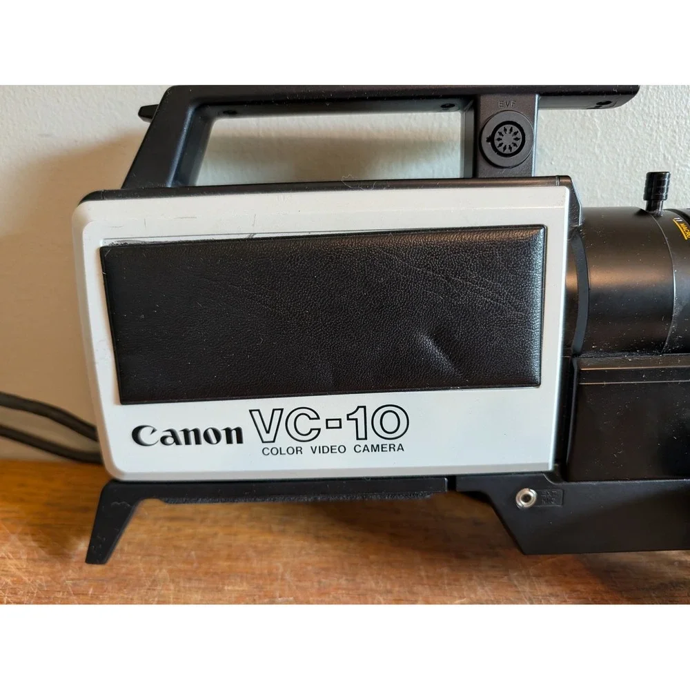 Vintage Canon VC-10 Color Video Camera AF Zoom Lens 11-70mm 1:1.4 UNTESTED